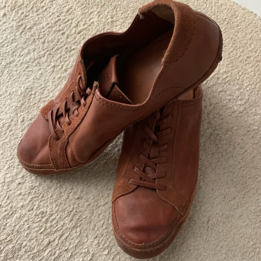 Frye cognac leather sneakers sz 11